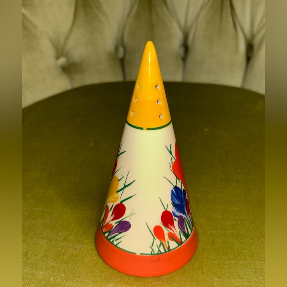 CLARICE CLIFF STYLE CROCUS CONICAL SUGAR SHAKER LARGE SIZE BY MOORLAND POTTERY​ - Picture 4 of 6